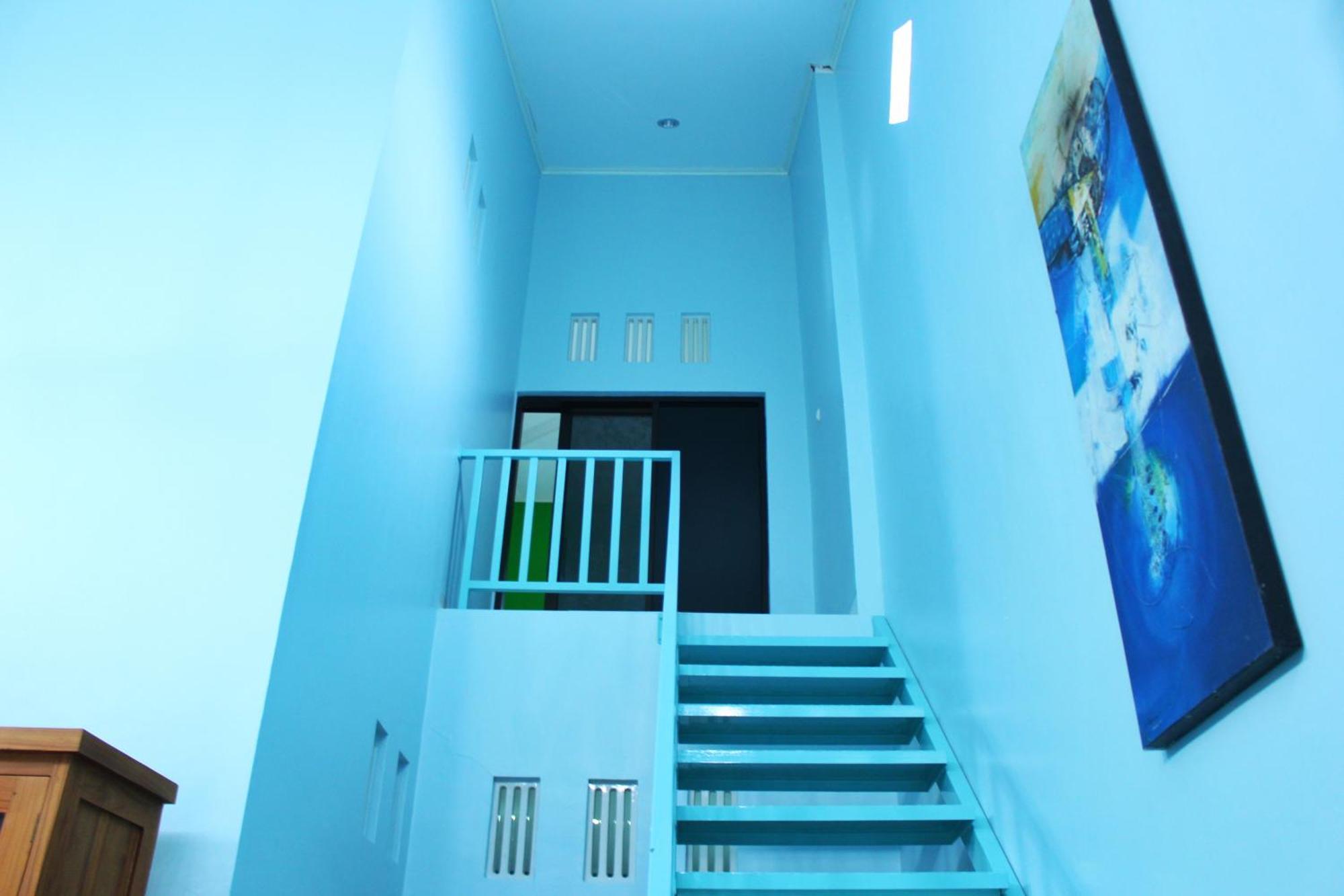 Kj Blue House Senggigi Apartment Exterior photo